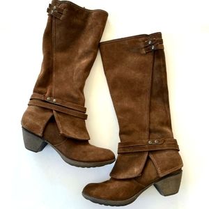 Crown Vintage Suede Boots
